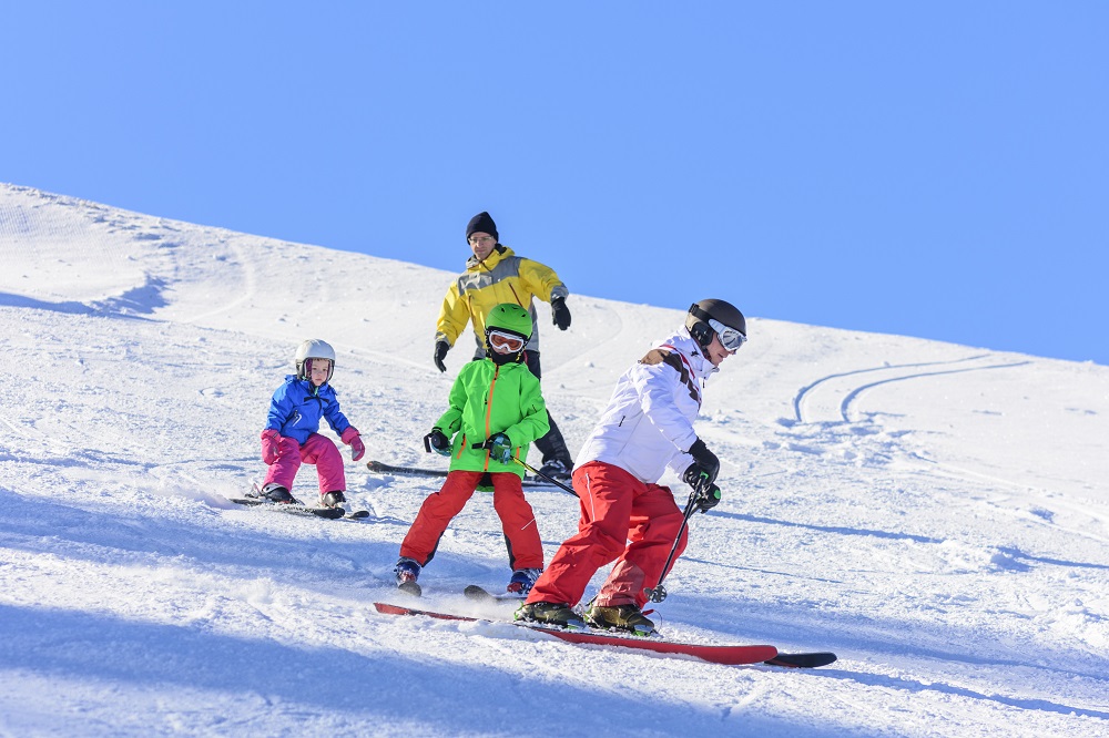 Skifahren lernen: Grundlagen, Tipps und Übungen für Anfänger - sofimo.de